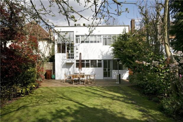 sal2 1930s Connell, Ward and Lucas-designed grade II-listed modernist house in Worcester Park, Kingston Upon Thames, Surrey