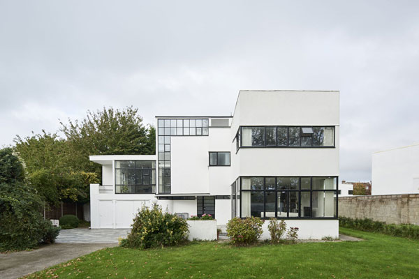 The Saltings 1930s Connell, Ward and Lucas modern house in Hayling Island, Hampshire