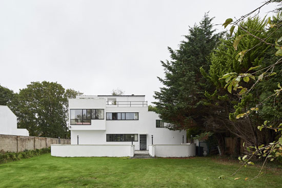 The Saltings 1930s Connell, Ward and Lucas modernist house in Hayling Island, Hampshire