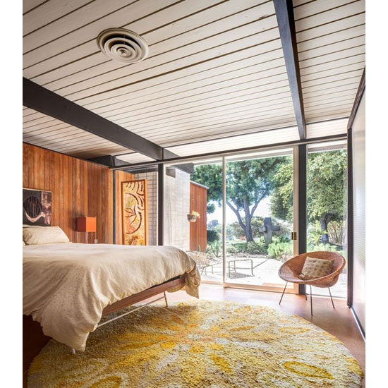 1950s midcentury modern: Craig Ellwood-designed Bobertz House in San Diego, California, USA (C) Darren Bradley