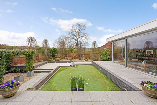 1960s Geoffrey Bateman midcentury modern house in Loughton, Essex