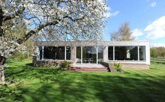 Church Meadow 1960s John Penn-designed midcentury property in Saxmundham, Suffolk