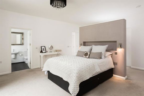 High Close contemporary modernist property in Scarborough, North Yorkshire