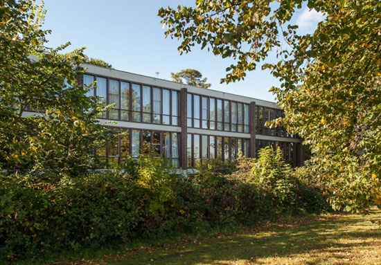 se1 1960s Royston Summers-designed modernist property in North Several, Blackheath, London SE3