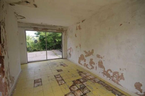 Shangri La grade II-listed art deco property in Pontllanfraith, Caerphilly, South Wales