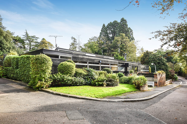 1960s Edward Samuel modernist house in Stanmore, Greater London