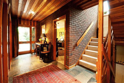 shep2 1970s architect-designed High Timbers six-bedroomed house in Shepperton, Surrey