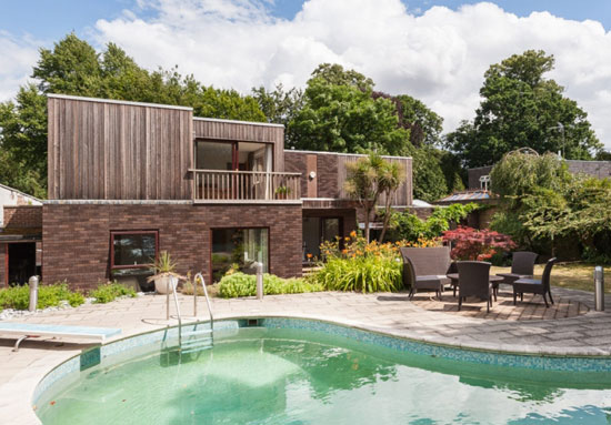 1970s E. G. Fisher & Associates-designed modernist property in Old Shepperton, Surrey