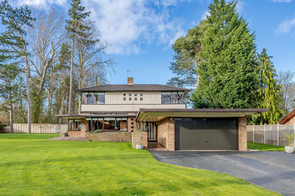 1950s D. Rosslyn Harper midcentury modern house in Solihull, West Midlands