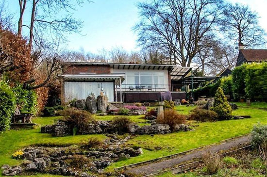 1960s single-storey modernist property in South Croydon, Surrey