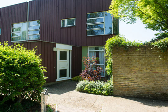 Span House: 1960s Eric Lyons-designed property in New Ash Green, Kent