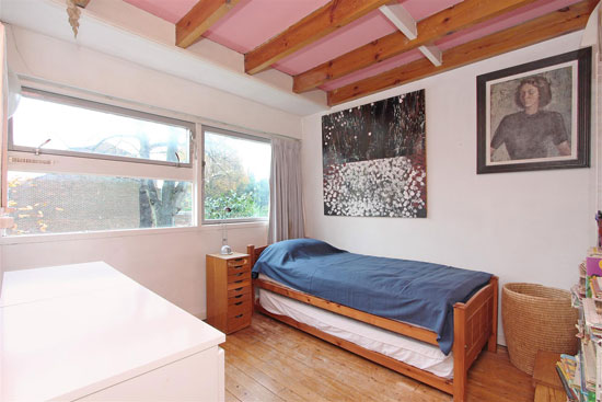 1960s Span House with artist’s studio in London SW19