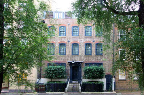 To let: 18th century Georgian townhouse in Spitalfields, London E1