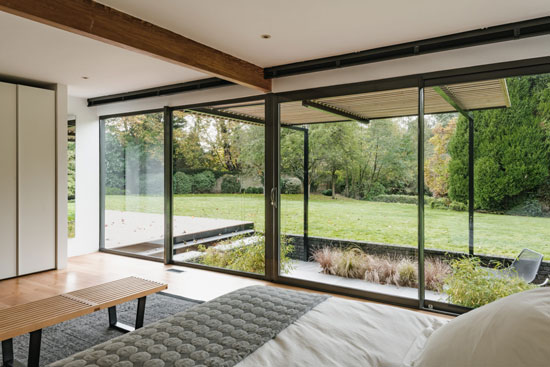 1950s modern house in Stoke Poges, Buckinghamshire