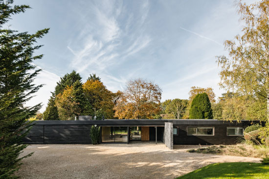 1950s modern house in Stoke Poges, Buckinghamshire