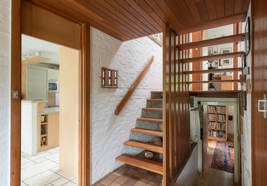 1970s Philip Allison-designed midcentury modern property in Stoke Row, Oxfordshire