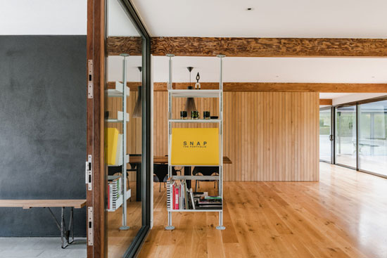 1950s modern house in Stoke Poges, Buckinghamshire