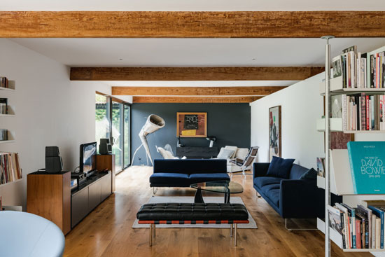 1950s modern house in Stoke Poges, Buckinghamshire