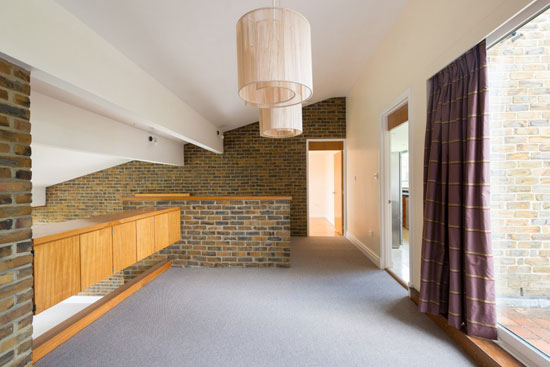 1970s Oxford Architects Partnership-designed midcentury property in Cleave Court, Streatley-on-Thames, Berkshire