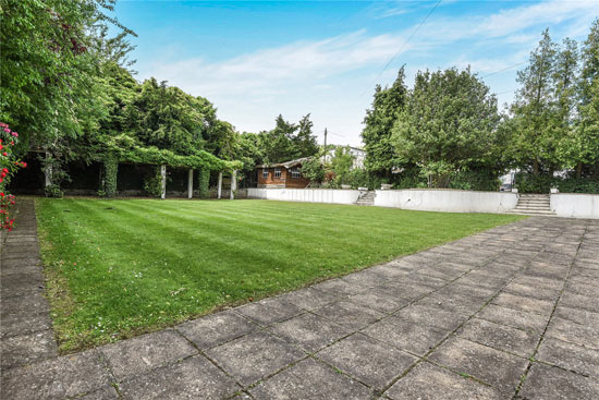 1930s art deco: Gerald Lacoste-designed property in Stanmore, Middlesex