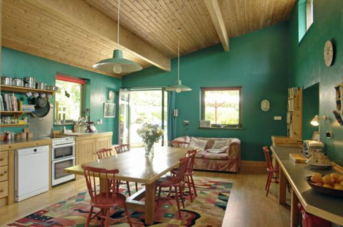 stow3 1960s five-bedroomed Heron Hill bungalow in Stowmarket, Suffolk