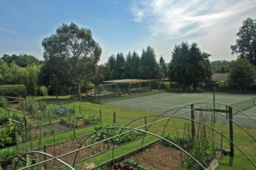 stow5 1960s five-bedroomed Heron Hill bungalow in Stowmarket, Suffolk