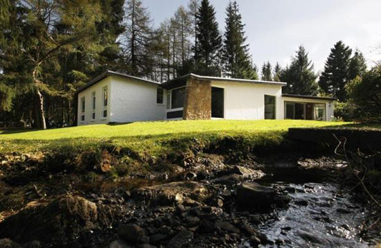 strath1 1960s John Boys-designed midcentury Mornish house in Strathblane, Glasgow