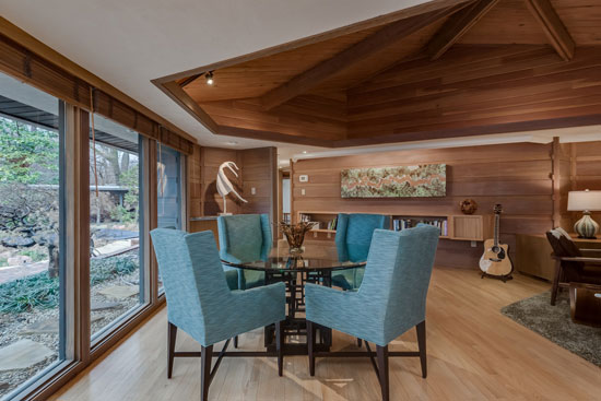 1950s Bernoudy-Mutrux-designed Simms house in St. Louis, Missouri, USA