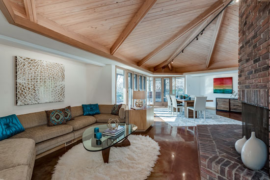 1950s Bernoudy-Mutrux-designed Simms house in St. Louis, Missouri, USA