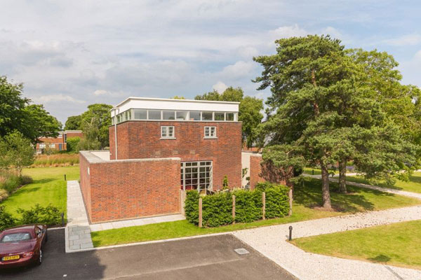 1940s conversion: Former electric substation in Bicester, Oxfordshire