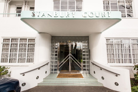 Art deco apartment: One-bedroom flat in the A. F. A. Trehearne-designed Stanbury Court, London NW3