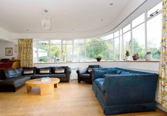 sun2 1930s Wells Coates and David Pleydell-Bouverie-designed four-bedroom Sunspan house in New Malden, Surrey