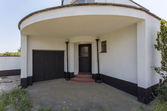 1930s Wells Coates Sunspan house in Chadwell St Mary, Essex