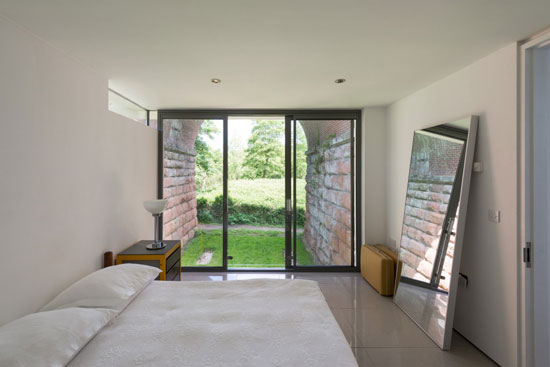 Robert Swan-designed modernist property in Bewdley, Worcestershire