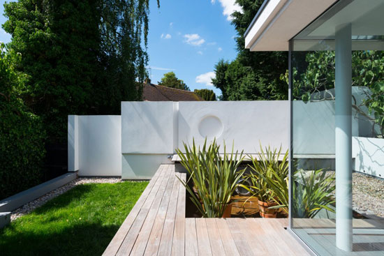 Robert Swan-designed modernist property in Bewdley, Worcestershire
