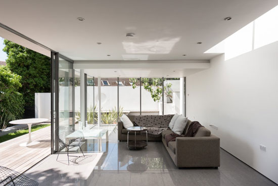Robert Swan-designed modernist property in Bewdley, Worcestershire