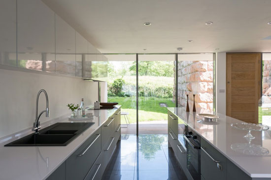 Robert Swan-designed modernist property in Bewdley, Worcestershire