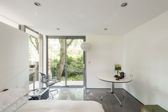 Robert Swan-designed modernist property in Bewdley, Worcestershire