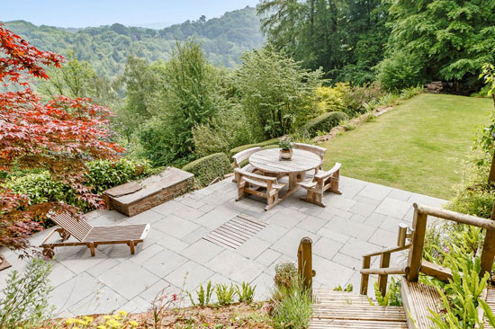 Contemporary modernist property in Symonds Yat, near Ross on Wye, Herefordshire