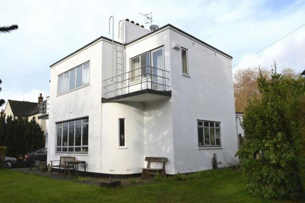 1930s Frank Scarlett modernist property in Tonbridge, Kent