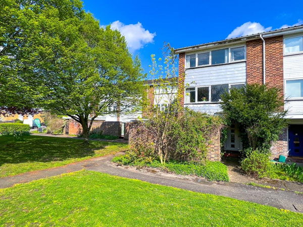 1960s modern townhouse in West Molesey, Surrey