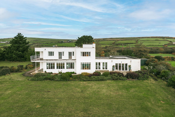 Tregannick 1930s modern house in Penzance, Cornwall