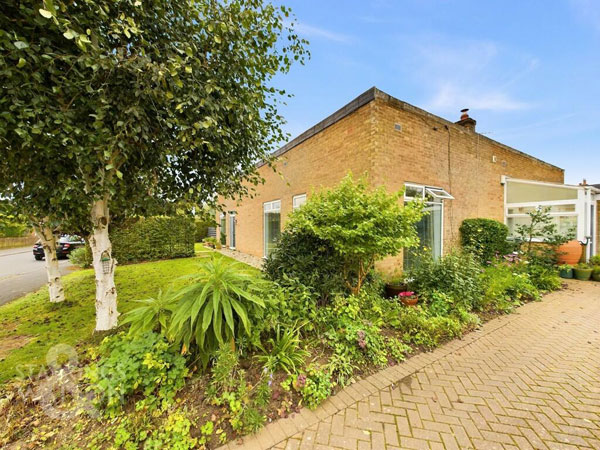 1970s modern house in Tacolneston, Norwich, Norfolk