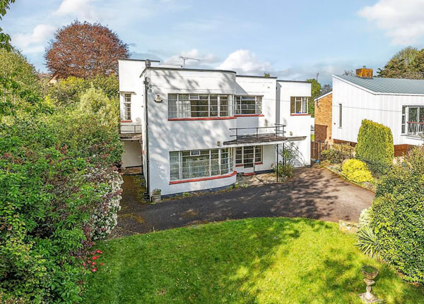 1930s art deco house in Taunton, Somerset
