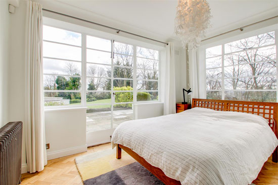 1930s apartment in George Bertram Carter’s Taymount Grange, London SE23