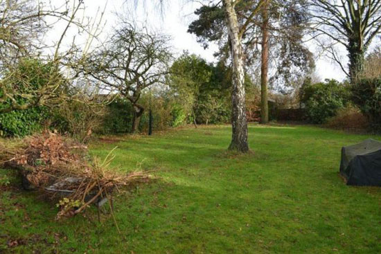 1930s Frank Scarlett modernist property in Tonbridge, Kent