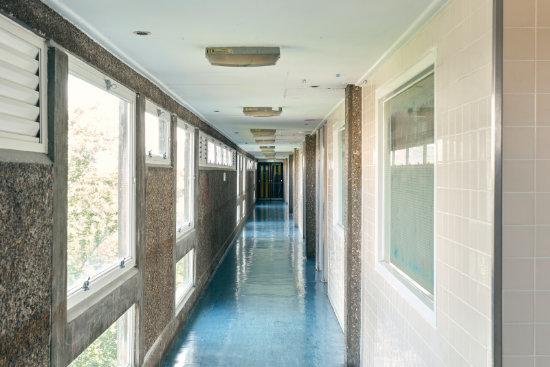 Apartment in Erno Goldfinger’s Trellick Tower, London W10