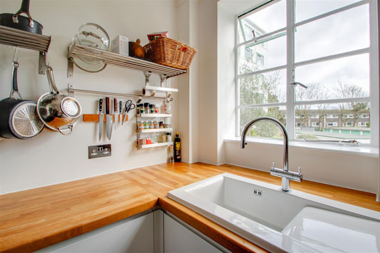 1930s apartment in George Bertram Carter’s Taymount Grange, London SE23