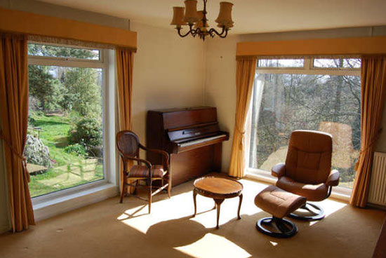 1960s architect-designed modernist property in Taunton, Somerset