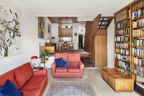1960s Ted Levy modern house in London NW3